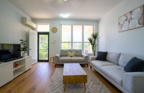 Nightcliff Apartment | Apartment ∙ 1 bedroom ∙ 4 guests