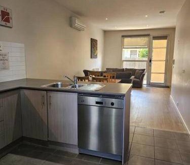 Shepparton South Apartment | Apartment ∙ 2 bedrooms ∙ 4 guests