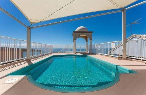 Redcliffe Apartment | Apartment ∙ 3 bedrooms ∙ 6 guests