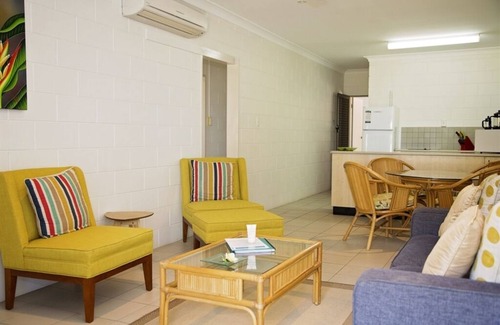 South Mission Apartment | Apollo Jewel Beachfront No 1