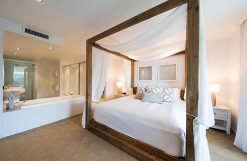 Airlie Beach Hotel | at Marina Shores
