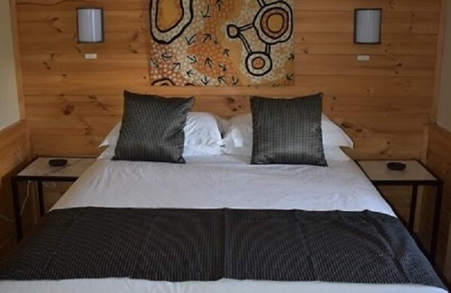 Falls Creek Bed & Breakfast | Attunga Alpine Lodge and Apartments