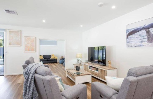 Culburra Beach House | 256 m² House ∙ 4 bedrooms ∙ 10 guests