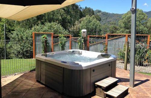 Tawonga South Resort | 140 m² Resort ∙ 4 bedrooms ∙ 8 guests