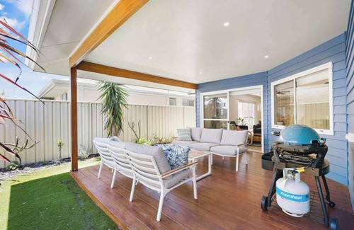 Eagle Bay House | Azzure on Waterville - central