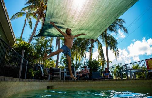 Airlie Beach Hostel | Backpackers By The Bay