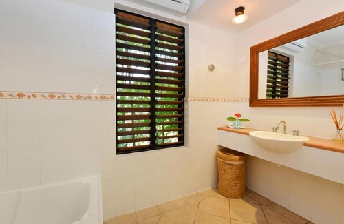 Port Douglas Villa | Bale 19 @ Hibiscus