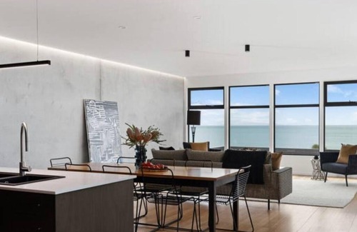 Lauderdale House | Balook Beach House