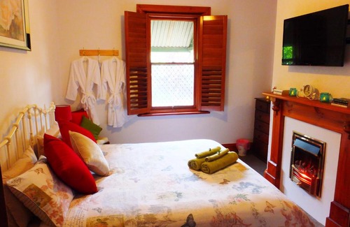 Stockwell Bed & Breakfast | Barossa Peppertree Cottage