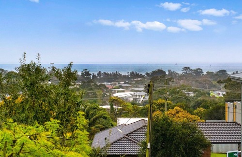 McCrae House | Bay Vista McCrae - Spacious town house is in a sort after location in McCrae