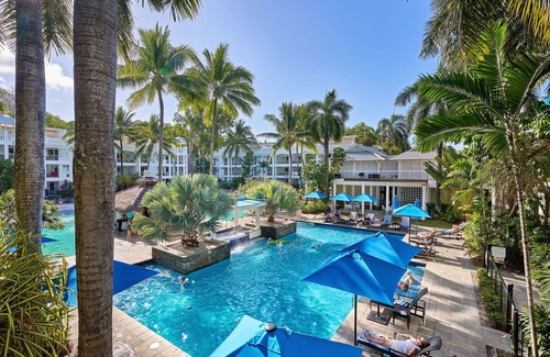 Palm Cove Apartment | Beach Club Top Floor Spa Suite 3133 Palm Cove