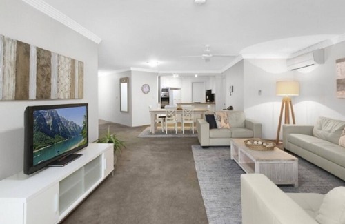 Manly Apartment | BEACHSIDE BEAUTY IN MANLY - APT 5