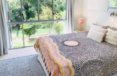 Mooloolah Valley House | Beautiful Designer home Sunshine Coast Hinterland