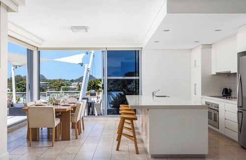 Nelson Bay Apartment | Beautiful Waterview Penthouse