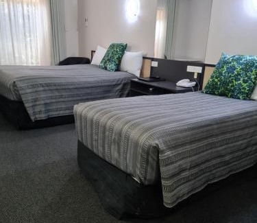 Hawker Hotel | Belconnen Way Hotel & Serviced Apartments