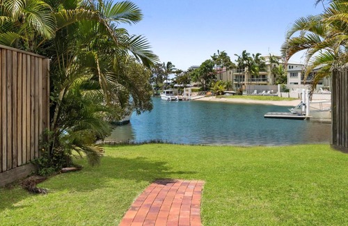 Noosa Heads Apartment | Belmondos Unit 4 Noosa Parade 81