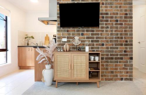 Bentleigh House | Bentleigh Private 1BR 5min Train Cafes Quiet Cozy