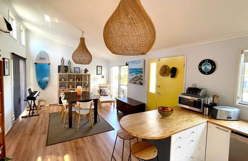Kioloa House | Big Sur perfectly positioned in Kioloa, boasting all the modern amenities and Pet friendly