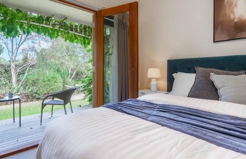 Balnarring House | BissBal - Country Homestead Retreat