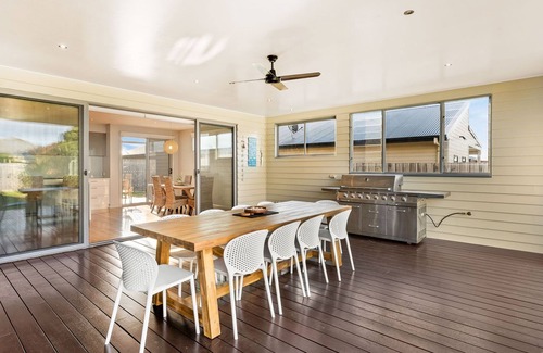 Cowes House | Bliss on Sanctuary in Cowes