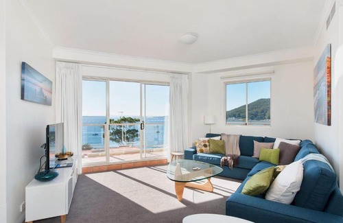 Shoal Bay Apartment | Blue Horizons, Unit 808, 41-45 Shoal Bay Road