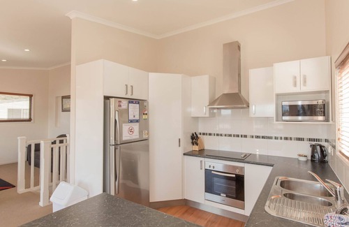 Jindabyne House | Boronia - 4/30 Nettin Circuit