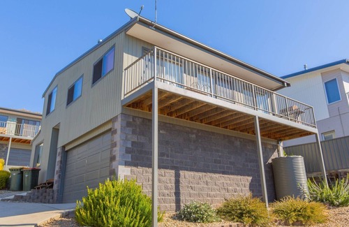 Jindabyne House | Boronia - 4/30 Nettin Circuit