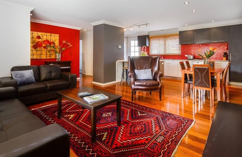 Sandringham House | BOUTIQUE STAYS - Sandy Haven C