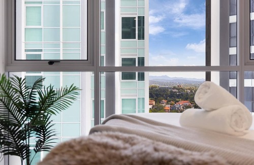 Brisbane Central Business District Apartment | Breathtaking Views|Premium Family sized Apartment