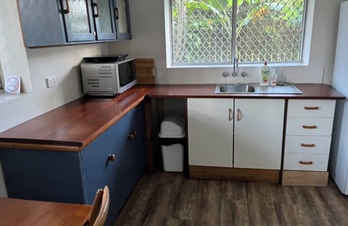 Brunswick Heads Apartment | Bruns Garden Apartment ~ Spacious | Close to the Beach ~ * Monthly Discounts *