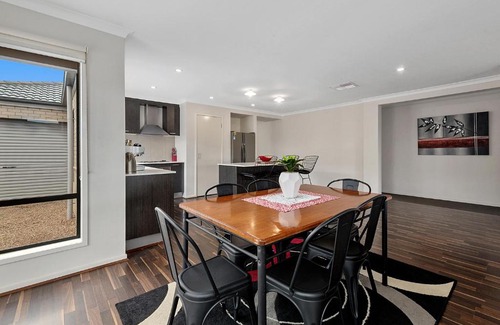 Bundalong Apartment | Bundalong on Clarke St