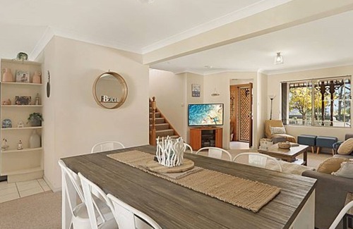 Huskisson House | Burrill by the Beach by Experience Jervis Bay