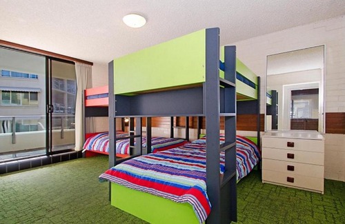 Kings Beach Apartment | By The Sea Unit 4 13 Esplanade Kings Beach