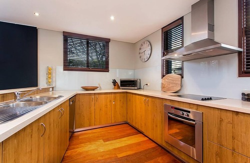Byron Bay Apartment | Byron Bay Accom - 6/21-25 Fletcher St - A Seventh Heaven
