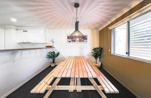 Sunnybank Hills House | Calamvale Business or Holiday like Home