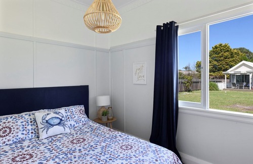 Sussex Inlet Resort | Calm Waters Waterfront Cottages @ Sussex Inlet, No. 3 Waterfront