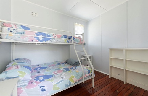 Sussex Inlet Resort | Calm Waters Waterfront Cottages @ Sussex Inlet, No. 5 Garden View