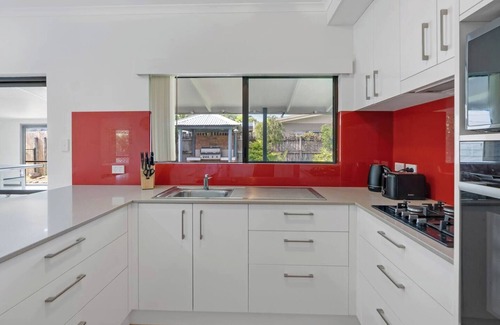 Kewarra Beach House | Casa Del Mar Poolside Retreat Near Trinity Beach