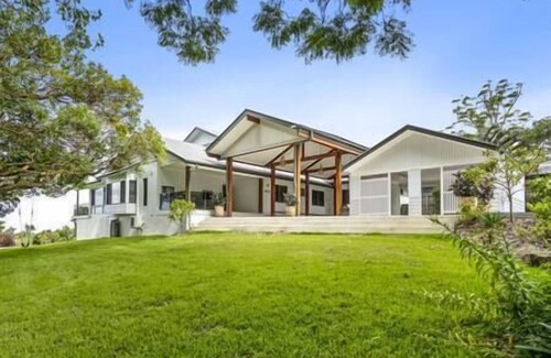 Eagle Heights House | Central Estate Tamborine Mountain