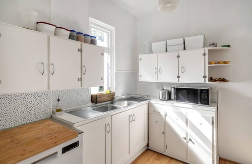 North Sydney House | Character home with modern comforts - free parking!