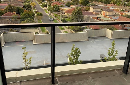 Clayton Apartment | Charming 2-bedroom apartment in brilliant Clayton with AC, WiFi
