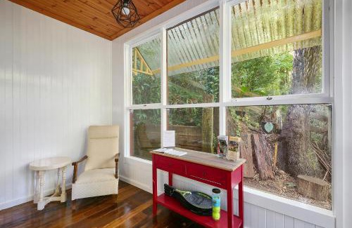 Warburton Bed & Breakfast | Charnwood Cottages in Warburton
