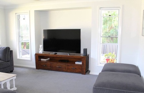 Smiths Lake House | 'Chilli Lane' Beautiful Family Home, Lots to do.