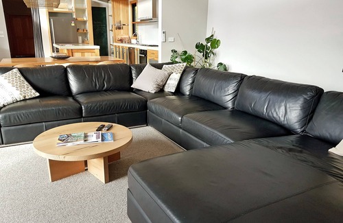 Bright House | Christina's Luxury Retreat