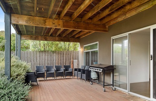 Cowes House | Church St close to Red Rocks beach, spacious home 5 bedrooms
