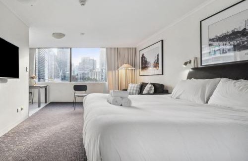 Darlinghurst Apartment | City Pad with Hyde Park Views, Walk to Everything!
