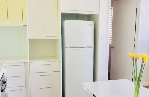 Claremont Apartment | Claremont Central - Laundry Service, Pool/WIFI/Netflix