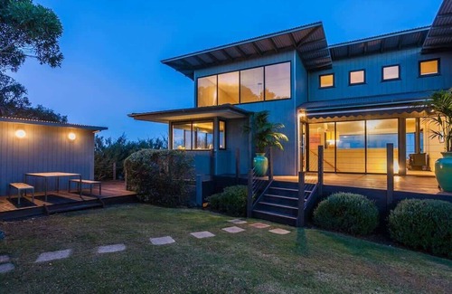 Fairhaven House | Cliff Edge Luxury I An Oceanview Escape Above Fa