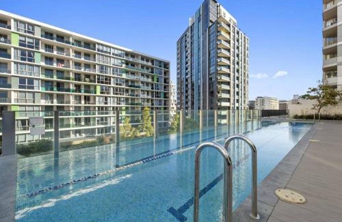 Wolli Creek Apartment | Convenient Modern 2Bed Apt Near Airport