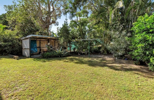 Woorim House | Cottage by the Surf Beach